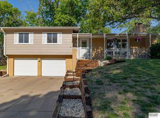 3904 Terrace Dr, Omaha, NE 68134
