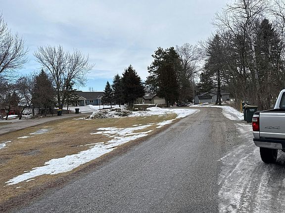 5th image of 9857 W Lake Ct