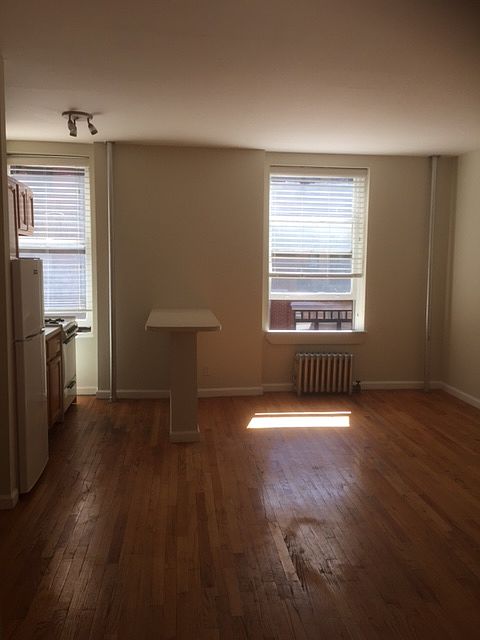 1st image of 165 W 4th St APT 11