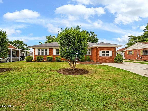 5th image of 118 Rosewood Avenue