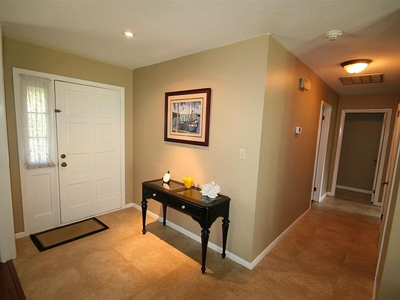 3rd image of 4133 Heniard Dr