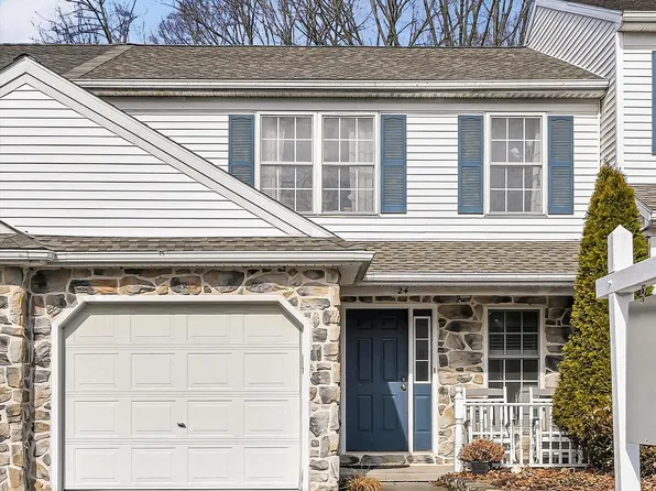 24 Heron Rd, Lititz, PA 17543