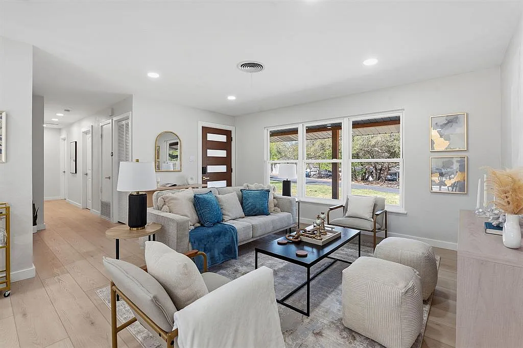 3 bed, 1450 sqft, $2,850 — Photo 3