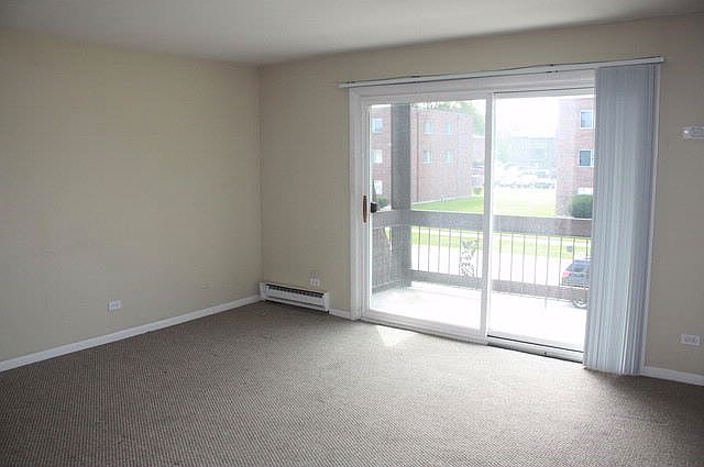 2nd image of 9817 S Cicero Ave APT 2A