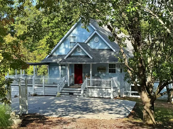 452 River Forest Run, Cleveland, GA 30528
