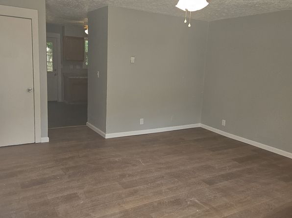 2815 E County Ave #2, Seymour, IN 47274 – 2-bedroom rental in Seymour