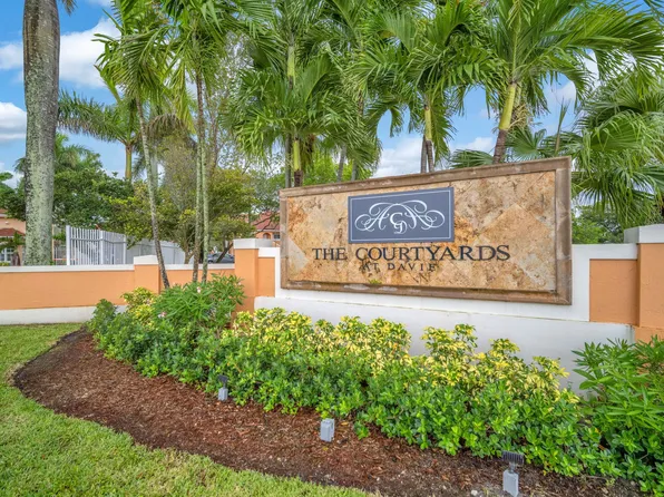 6900 SW 39th St APT 306, Davie, FL 33314