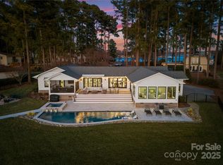 111 Breezeview Pl, Mooresville, NC 28117