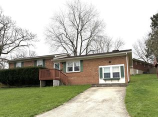 101 Cedar Dr, Frankfort, KY 40601