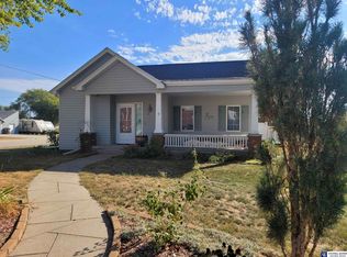 830 N Florida Ave, York, NE 68467