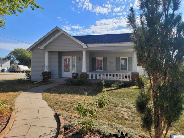 830 N Florida Ave, York, NE 68467