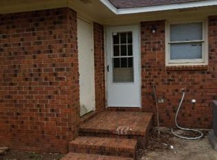 102 Colts Run Ct, Dalzell, SC 29040