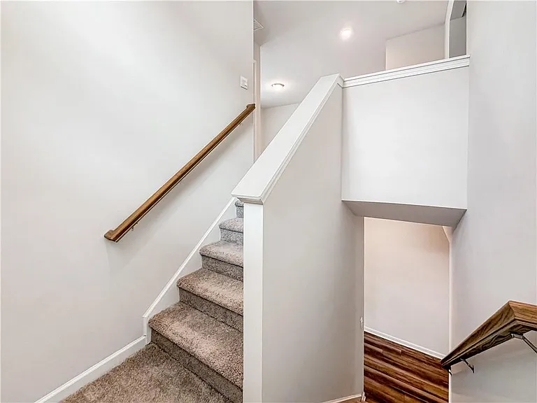 5836 Hackberry Ln — Photo 23