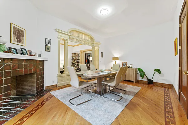 Rented by Primerock Real Estate Group Inc | media 6