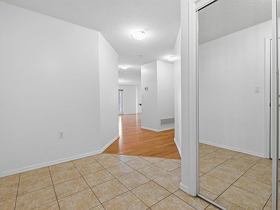 3rd image of 1320 Rutherford Rd SW #208