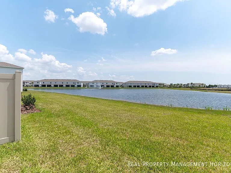 17769 Crescent Moon Loop — Photo 23