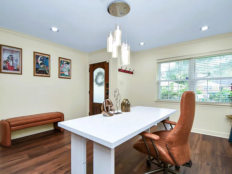 9606 Beverlyhill St — Photo 31