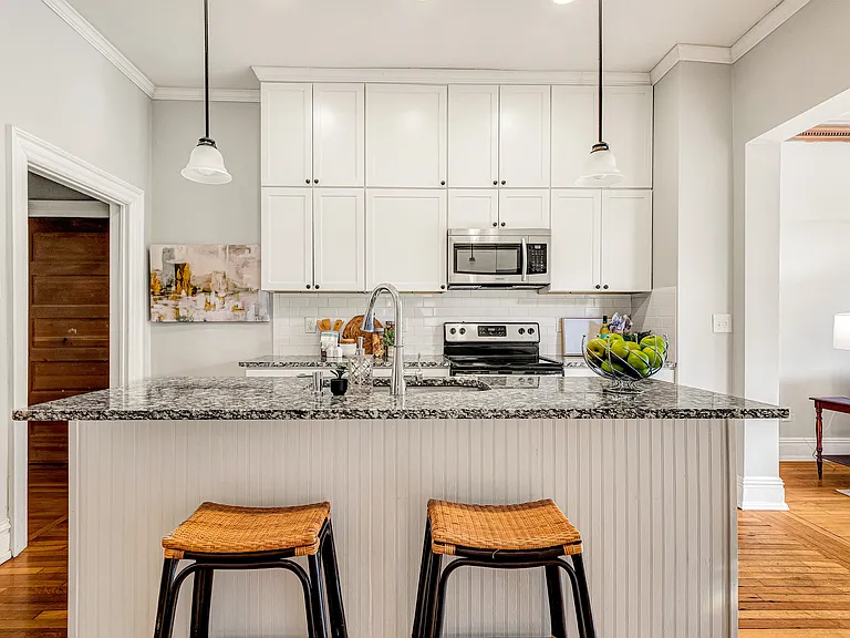 1208 W Franklin St #B — Photo 27