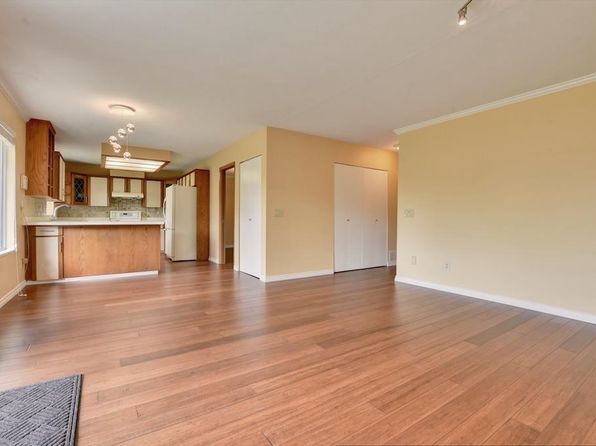 3 bedroom rental in Richmond — photo 14
