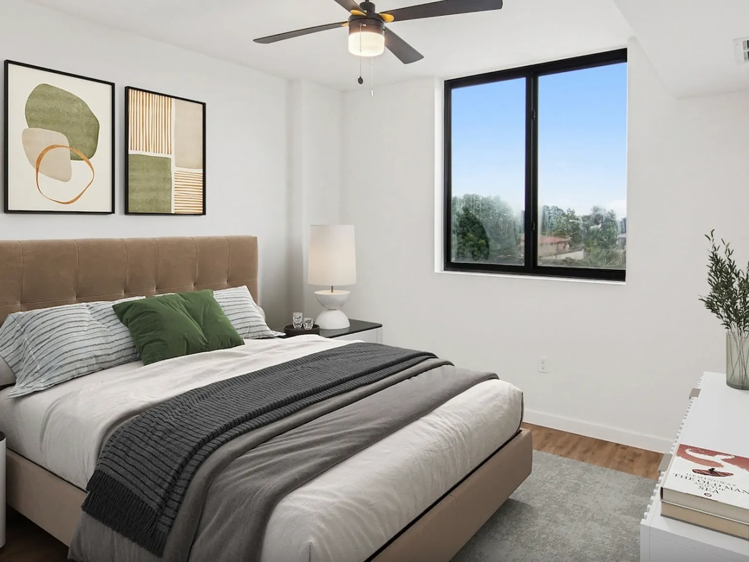 1 bed, 700 sqft, $1,936 — Photo 3