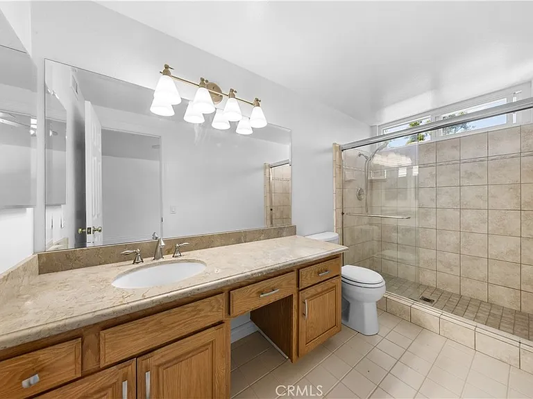 1518 Brentford Ave — Photo 17
