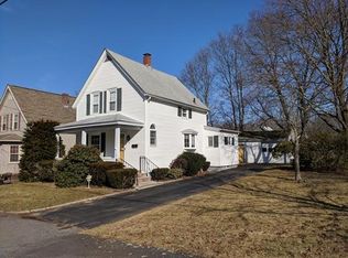 16 Cleveland Rd, Taunton, MA 02780