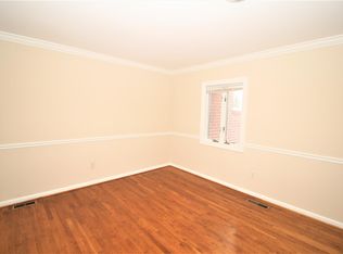 9817 Glen Rd, Potomac, MD 20854