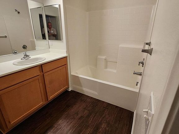 5th image of 498 Treshill Rd #143