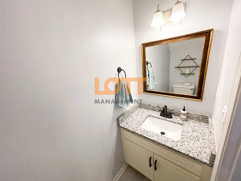 32 Huntsfield Dr #A — Photo 7
