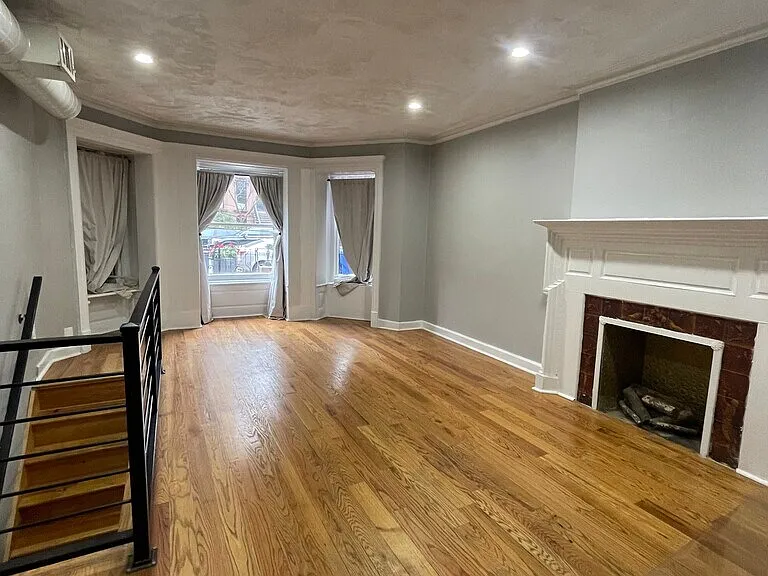 229 Washington Ave #1 — Photo 6