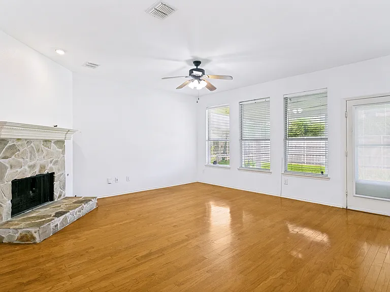 208 N Arbor Ridge Dr — Photo 8