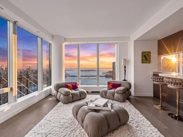 1 Manhattan Sq Unit 36, New York, NY 10002