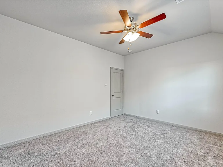 7910 Cypress Country Dr — Photo 28