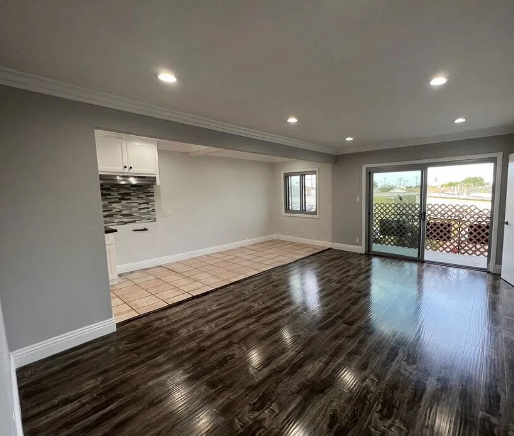 1 bed, 900 sqft, $2,200 — Photo 1