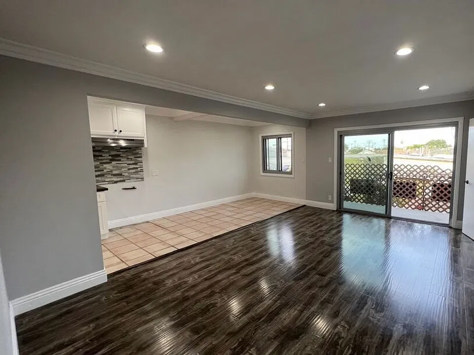 225 W Kelso St #6
