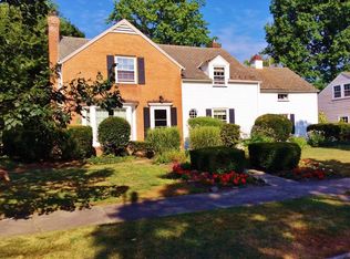 3600 Traver Rd, Shaker Heights, OH 44122