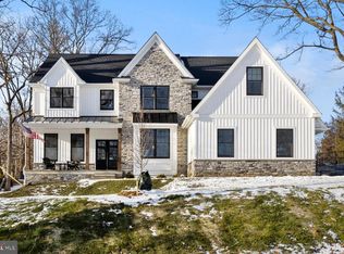 679 Monument Ave, Malvern, PA 19355