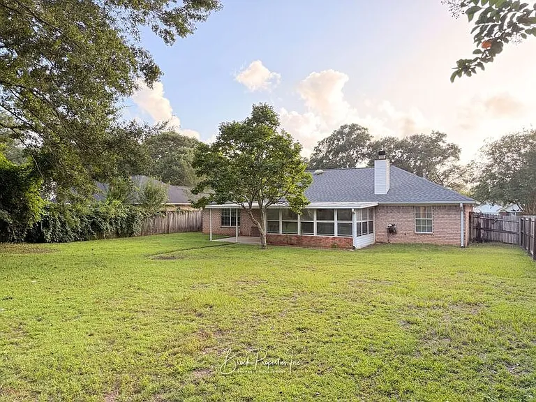 2520 Southern Oaks Dr — Photo 29