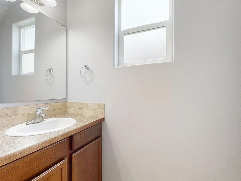 1143 SW Carver St — Photo 7