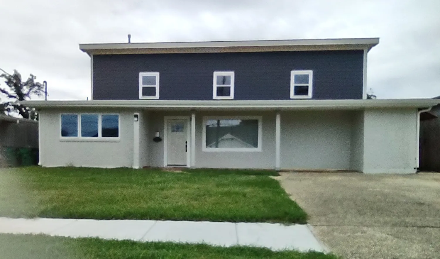 3 bed, 2435 sqft, $2,800 — Photo 1