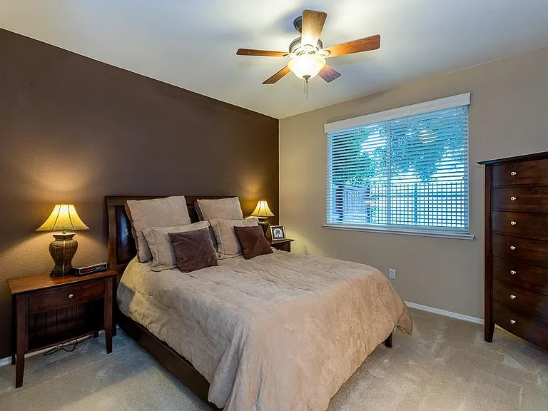 632 W Fontaine Ln — Photo 15