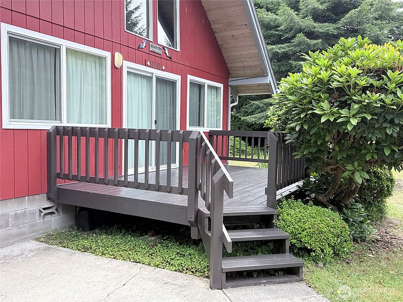 3rd image of 32216 R Place
