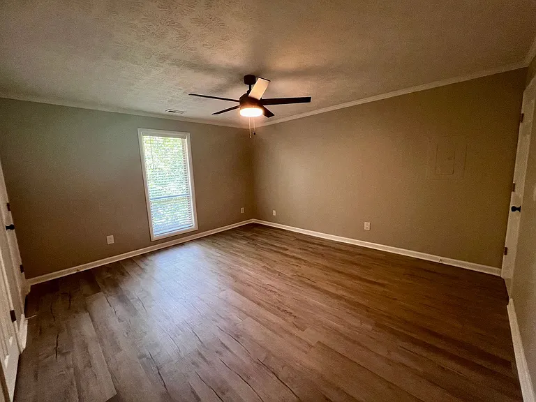 5853G Century Oaks Dr — Photo 10
