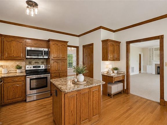 3rd image of 1147 Major Hill Rd