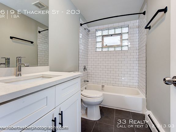 5th image of 1619 E Thacker St #203