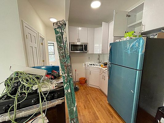 1st image of 560 Prospect Ave #12