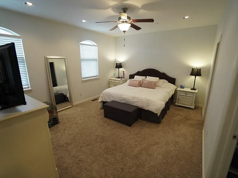 473 S Fretz Ave #473 — Photo 5