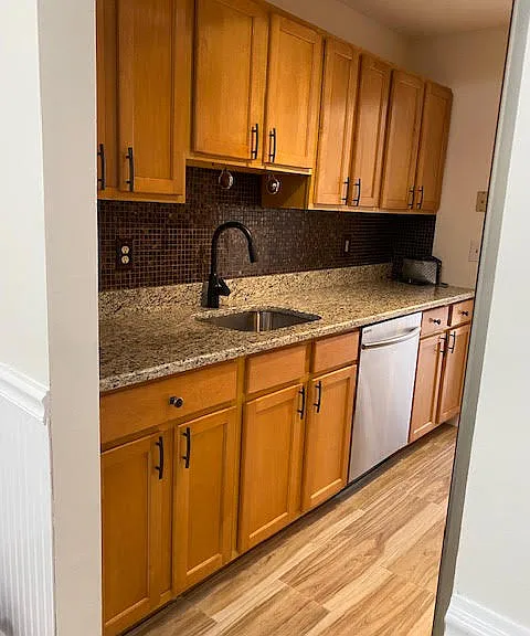 10 Mystic Ct — Photo 4
