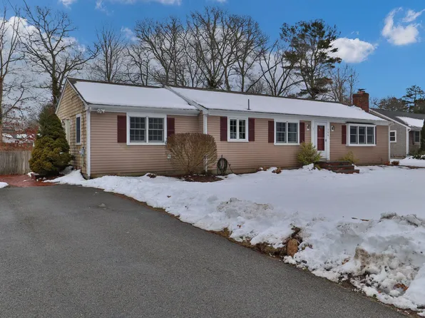 156 Sheaffer Road, Centerville, MA 02632