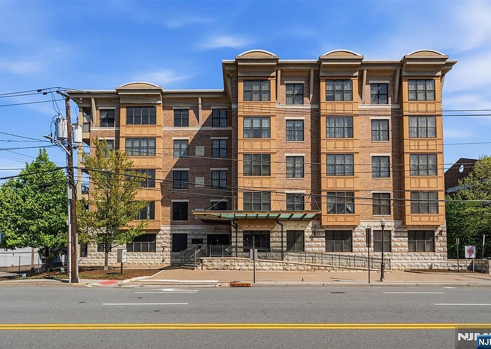 1st image of 54 Polifly Rd APT 103